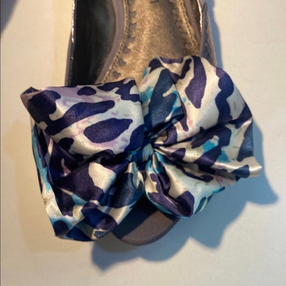 Unique! EUC Libby Edelman flats with large leopard bow. Barely worn! - Picture 9 of 9